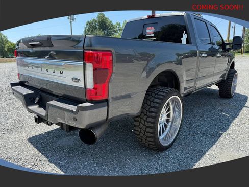 Used 2018 Ford F250 Platinum w/ Platinum Ultimate Package AWD/4WD image 3