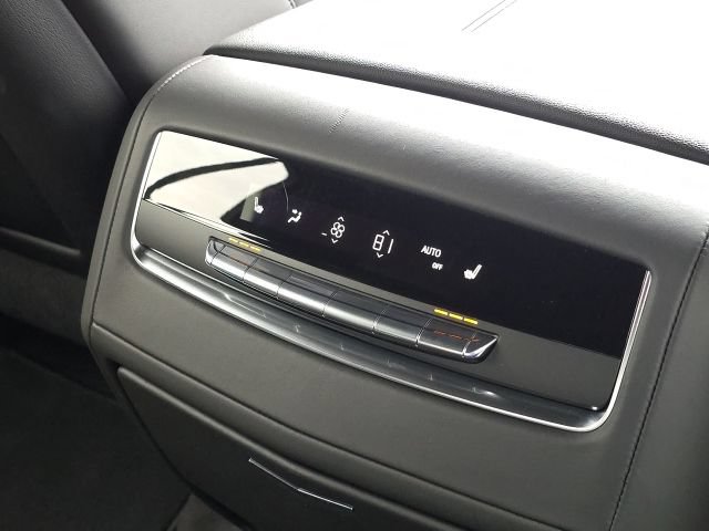 Used 2025 Cadillac Escalade Sport Platinum AWD/4WD image 16
