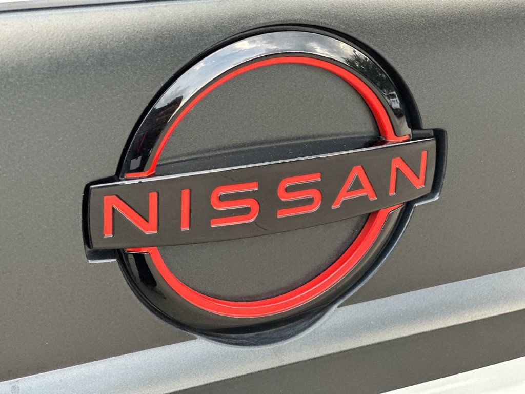 Used 2025 Nissan Frontier PRO-4X w/ Pro Premium Package AWD/4WD image 26