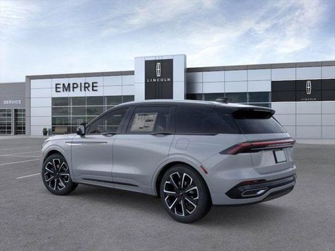 New 2026 Lincoln Nautilus Reserve image 4