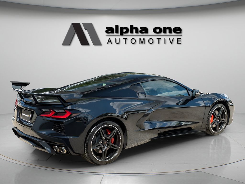 Used 2020 Chevrolet Corvette Stingray Coupe w/ Z51 Performance Package RWD image 9