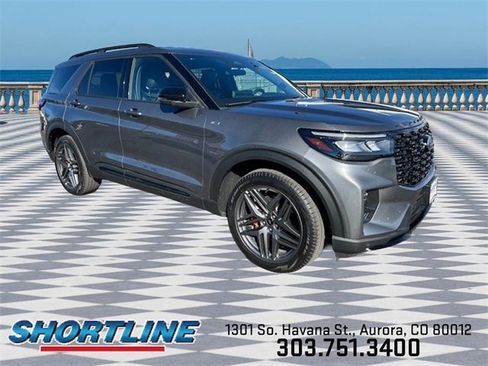 Used 2025 Ford Explorer ST-Line w/ ST-Line Street Pack image 1