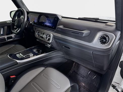 Used 2025 Mercedes-Benz G 580 w/ EQ Technology image 31