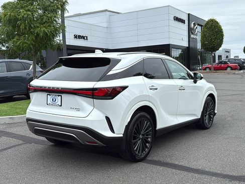 Used 2025 Lexus RX 350 Premium w/ Convenience Package AWD/4WD image 4