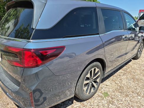 Used 2025 Honda Odyssey EX-L image 3