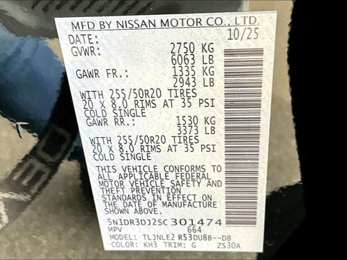 Certified 2025 Nissan Pathfinder Platinum w/ Cargo Package AWD/4WD image 14