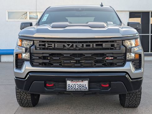 Used 2025 Chevrolet Silverado 1500 Custom Trail Boss AWD/4WD image 5