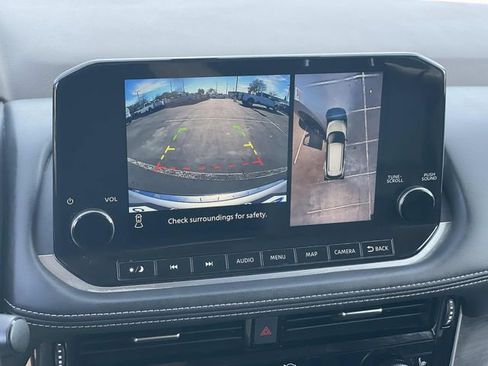 Used 2021 Nissan Rogue SL w/ Premium Package image 15