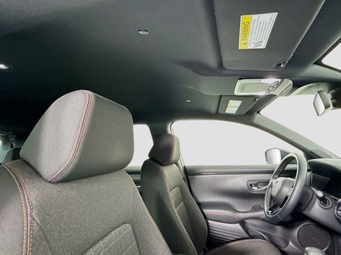 Certified 2026 Honda HR-V Sport image 18