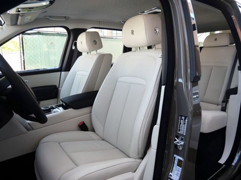 New 2026 Rolls-Royce Cullinan AWD/4WD image 26