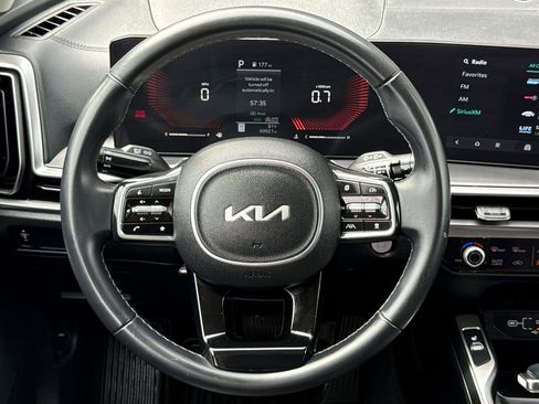 Used 2025 Kia Sorento S w/ Panoramic Sunroof Package FWD image 14