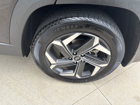 Used 2023 Hyundai Tucson Limited AWD/4WD image 10