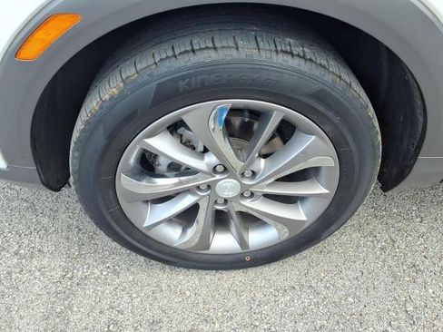 Used 2023 Buick Encore GX Essence w/ Experience Buick Package FWD image 5