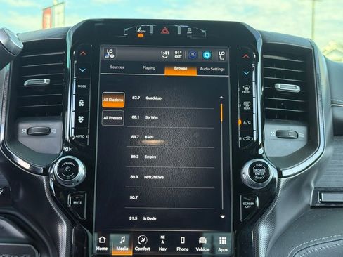 Certified 2022 RAM 2500 Limited image 33