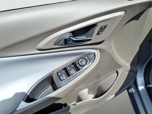 Used 2024 Chevrolet Malibu LS FWD image 17