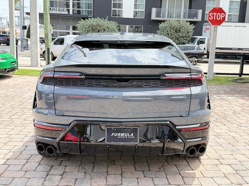 Used 2025 Lamborghini Urus SE image 14