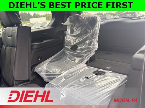 New 2025 Jeep Grand Cherokee L Altitude image 13