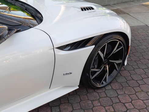 Used 2019 Aston Martin DBS Superleggera image 8