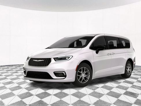 New 2026 Chrysler Pacifica Select image 2