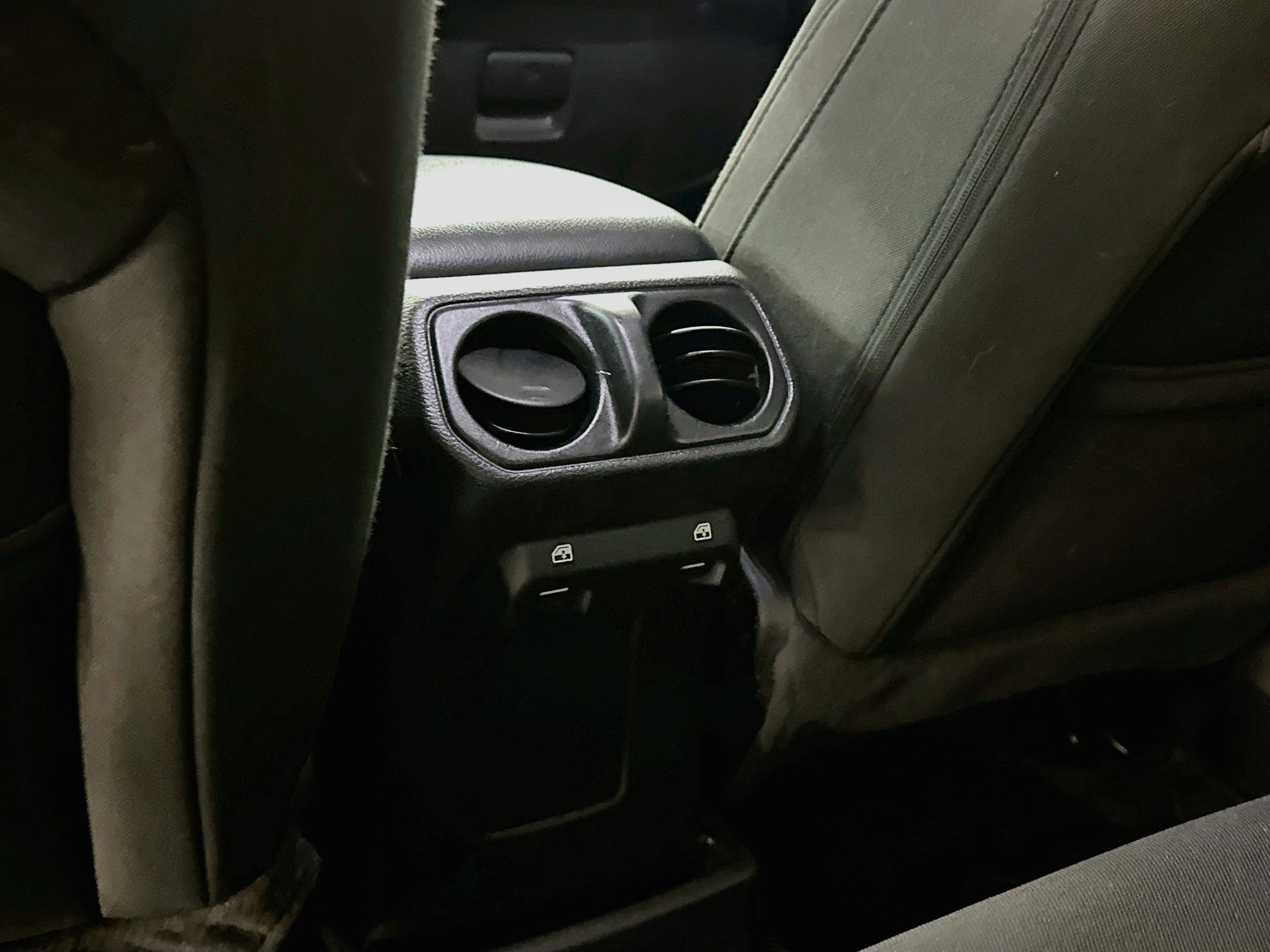Used 2023 Jeep Wrangler Unlimited w/ Cold Weather Group AWD/4WD image 27