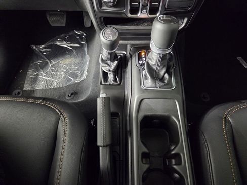 New 2026 Jeep Gladiator Sport image 11