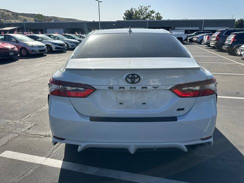 Used 2024 Toyota Camry SE w/ Blackout Package (TMS) image 3