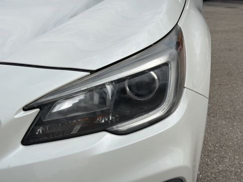 Used 2018 Subaru Outback 2.5i Limited image 9