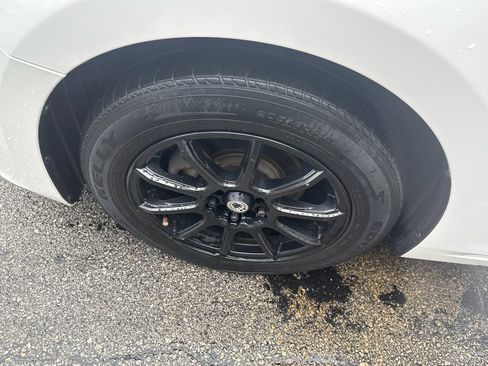 Used 2015 MAZDA MAZDA3 i Touring image 35