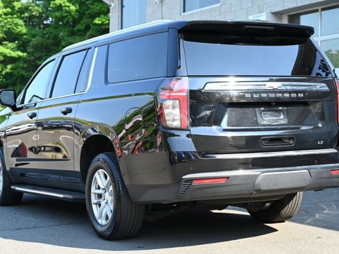 Used 2024 Chevrolet Suburban LT AWD/4WD image 3