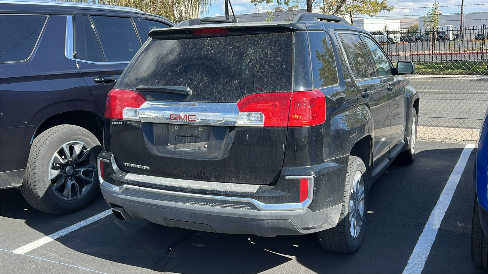 Used 2017 GMC Terrain SLE FWD image 2