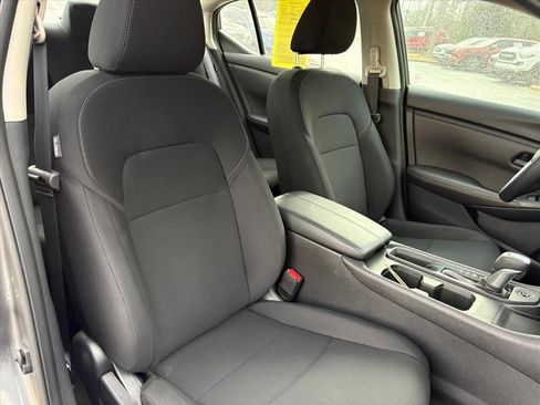 Used 2024 Nissan Sentra S image 19