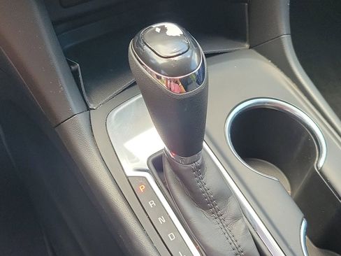 Used 2021 Chevrolet Equinox LT FWD image 27