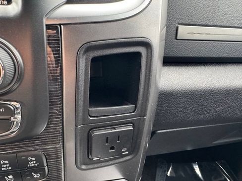 Used 2017 RAM 1500 Limited AWD/4WD image 20