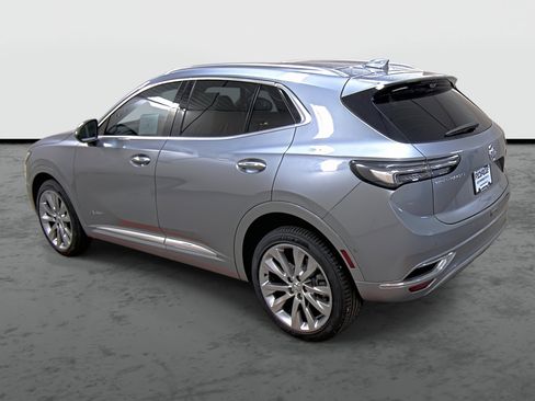 Used 2023 Buick Envision Avenir FWD image 2