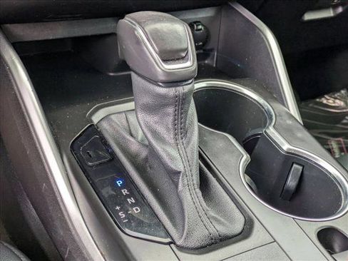 Used 2021 Toyota Highlander XLE image 12