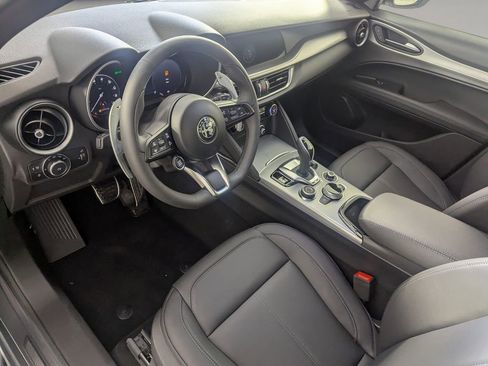 New 2025 Alfa Romeo Stelvio Sprint w/ Convenience Package image 11