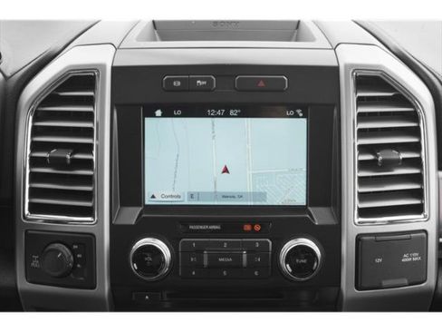 Used 2019 Ford F250 XLT w/ XLT Premium Package image 16