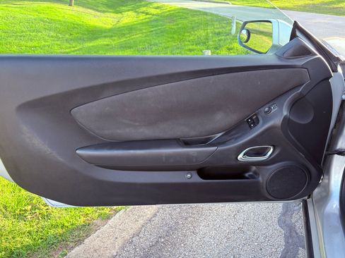 Used 2011 Chevrolet Camaro LT image 55