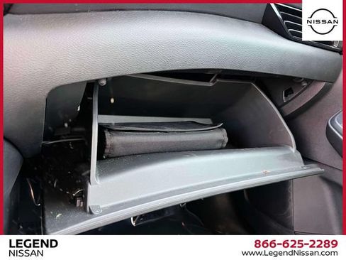 Used 2023 Nissan Sentra SV FWD image 32