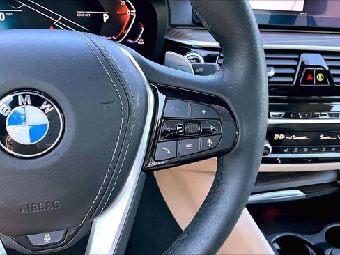 Certified 2023 BMW 540i w/ Premium Package image 24