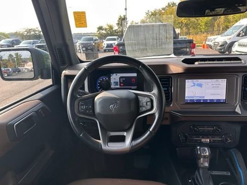 Used 2022 Ford Bronco Outer Banks w/ Sasquatch Package AWD/4WD image 20