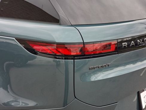 New 2026 Land Rover Range Rover Sport Dynamic SE AWD/4WD image 23