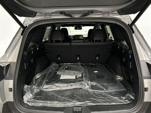 New 2026 Subaru Outback Limited AWD/4WD image 12