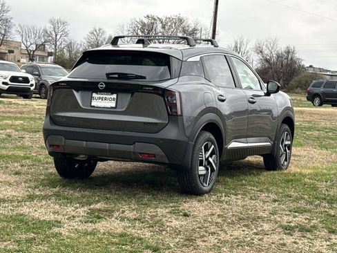 New 2026 Nissan Kicks SV image 3