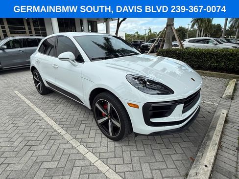 Used 2022 Porsche Macan S AWD/4WD image 12