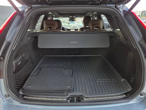 Used 2023 Volvo XC60 T8 Ultimate w/ Climate Package AWD/4WD image 20