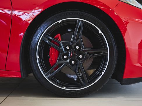 Used 2021 Chevrolet Corvette Stingray Preferred Cpe w/ 2LT image 38