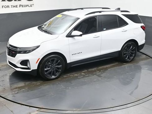 Used 2022 Chevrolet Equinox RS w/ LPO, Floor Liner Package image 43