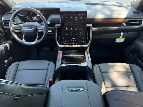 New 2026 GMC Yukon Denali w/ Sun & Power Step Package AWD/4WD image 16