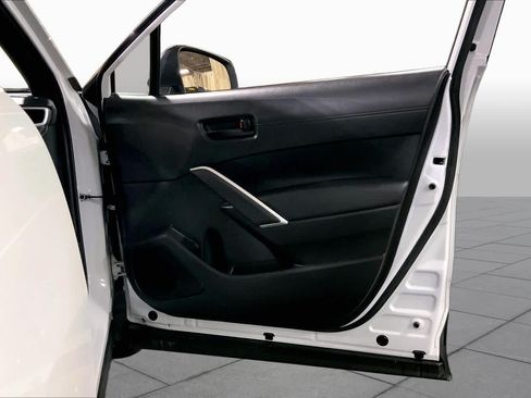 Used 2024 Toyota Corolla Cross AWD Hybrid image 23